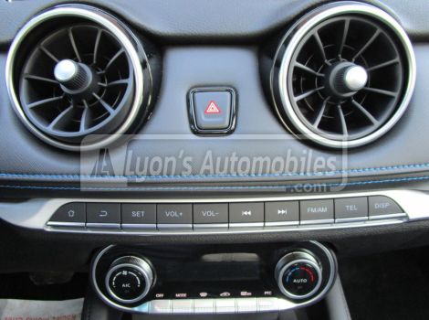 Seres 3 LUXURY 163 CH 120kW SUREQUIPEE AVEC TOIT OUVRANT PANORAMIQUE AUTONOMIE 329 KM