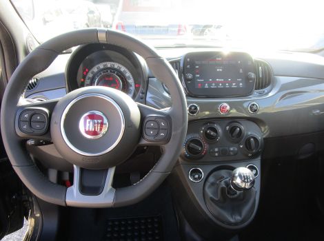 Fiat 500 1.0 HYBRID 70 CH SPORT TOIT PANORAMIQUE AVEC APPLE CARPLAY ET RADARS ARRIERE