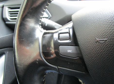 Peugeot 308 110 CH ALLURE GPS AVEC RADARS AVANT/ARRIERE ET CAMERA DE RECUL