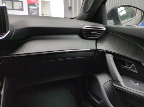 Peugeot 2008 HYBRID 145 BVA E-DCS6 ALLURE SUREQUIPE (NAVI, CAMERA 360, DRIVE ASSIST PLUS, SIEGES CHAUFFANTS)