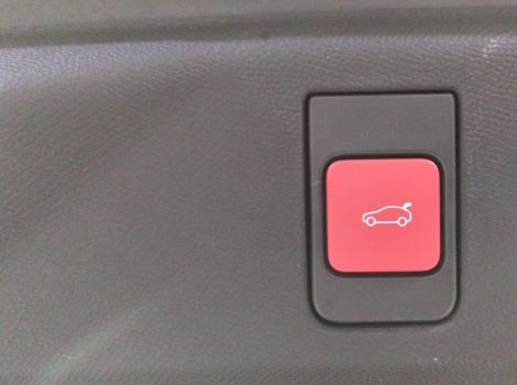 Peugeot 5008 HYBRID 145 CH BVA E-DCS6 7PL GT