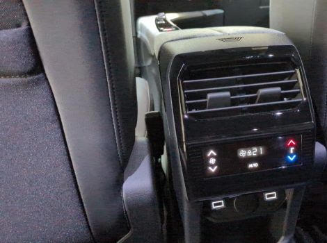 Peugeot 5008 HYBRID 145 BVA E-DCS6 7PL ALLURE SUREQUIPE