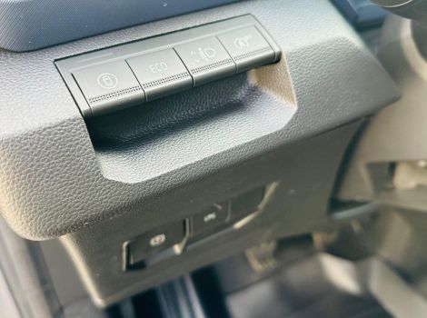 Dacia DUSTER NOUVEAU 4X2 ECO-G 100 CH JOURNEY AVEC ACCES MAIN LIBRE PACK COLD ET PACK CITY