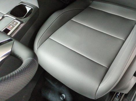 MG ZS 1.5 L HYBRIDAVEC 197 CH BVA LUXURY ET TOIT PANO