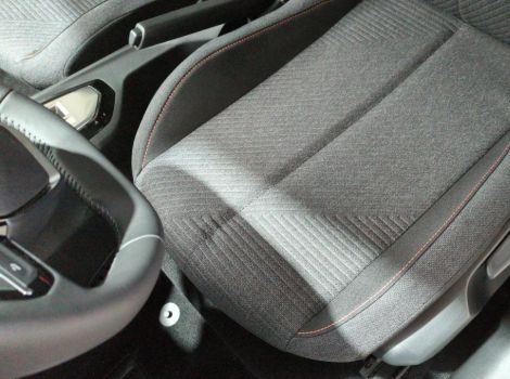 Peugeot 208 HYBRID 110 BVA E-DCS6 STYLE