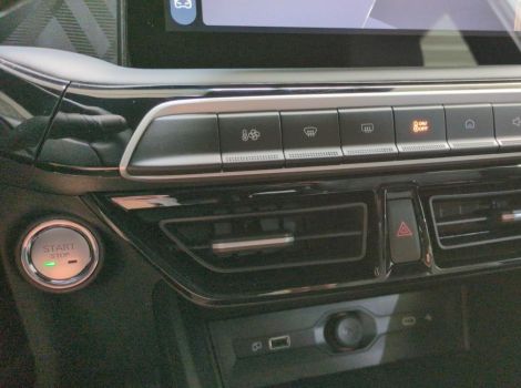 MG MG3 1.5 L HYBRIDAVEC 195 CH BVA LUXURY
