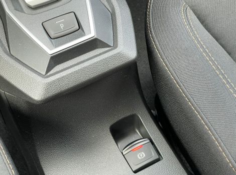 Dacia SANDERO STEPWAY ECO G 120 CH BOITE AUTOMATIQUE EXPRESSION AVEC CLIMATISATION AUTOMATIQUE ET SIEGES CHAUFFANTS