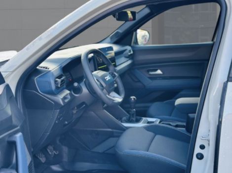 Dacia DUSTER NOUVEAU 4X2 ECO-G 100 CH JOURNEY AVEC ACCES MAIN LIBRE PACK COLD ET PACK CITY