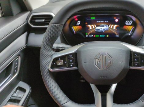 MG ZS 1.5 L HYBRIDAVEC 197 CH BVA LUXURY