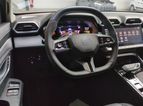 MG ZS 1.5 L HYBRIDAVEC 197 CH BVA LUXURY