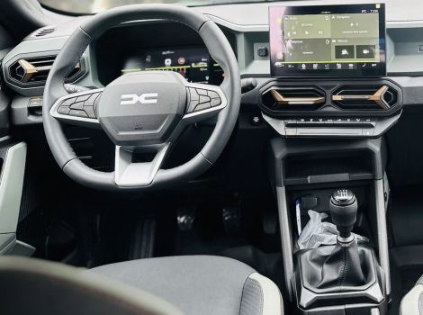 Dacia DUSTER NOUVEAU 4X2 ECO-G 100 CH EXTREME AVEC ACCES MAIN LIBRE PACK CITY PACK COLD ET JANTES ALU 18"