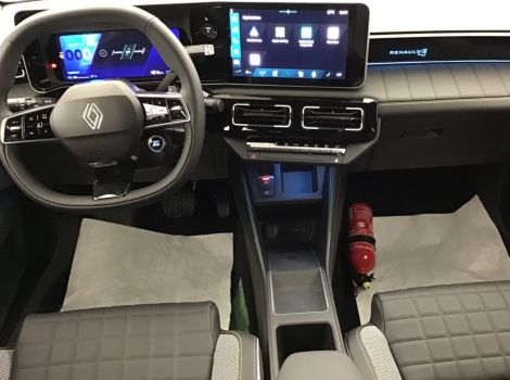 Renault R4 E-TECH ELECTRIQUE 150 CH ICONIC AVEC SYSTEME AUDIO HAUTE-FIDELITE HARMAN KARDON