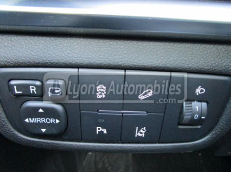 Seres 3 LUXURY 163 CH 120kW SUREQUIPEE AVEC TOIT OUVRANT PANORAMIQUE AUTONOMIE 329 KM