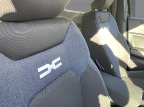Dacia DUSTER ECO-G 120 CH EXPRESSION AVEC CAMERA DE RECUL ET PACK COLD