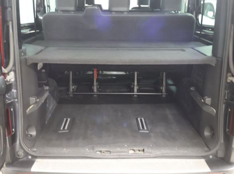 Renault TRAFIC COMBI L2 BLUE DCI 150 CH EDC 8 PLACES