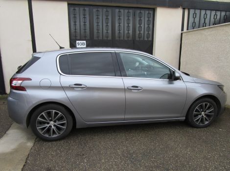 Peugeot 308 110 CH ALLURE GPS AVEC RADARS AVANT/ARRIERE ET CAMERA DE RECUL