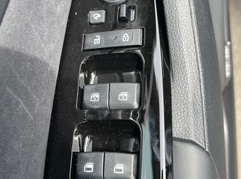 Kia SPORTAGE 1.6 T-GDI 180 CH MHEV GT-LINE PREMIUM DCT7 4WD AVEC SYSTEME AUDIO HARMAN/KARDON TOIT PANO JA19 ET TABLEAU DE BORD SUPERVISION 12.3"