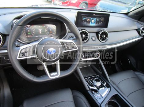 Seres 3 LUXURY 163 CH 120kW SUREQUIPEE AVEC TOIT OUVRANT PANORAMIQUE AUTONOMIE 329 KM