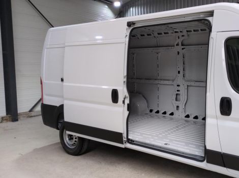 Peugeot BOXER FOURGON 3.5 T L3H2 140 S&S BVA8 AVEC PACK TECHNO PREMIUM ET CAMERA DE RECUL